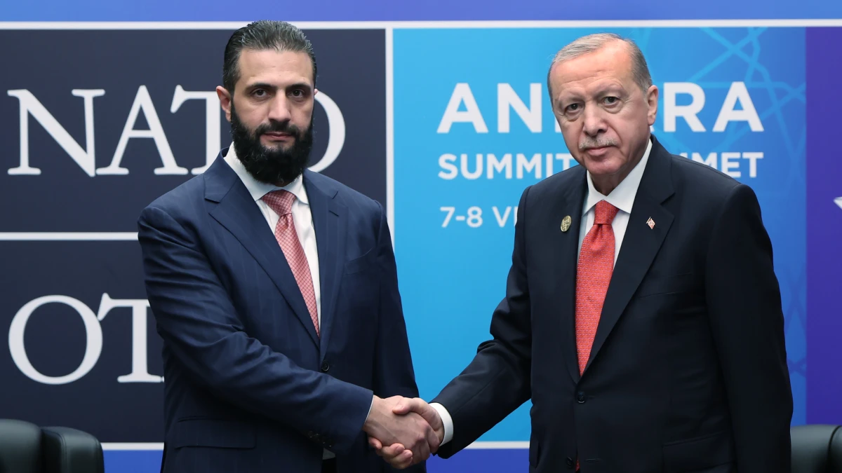 Cumhurbaşkanı Erdoğan, Suriye Cumhurbaşkanı Şara ile NATO Zirvesi’nde görüştü