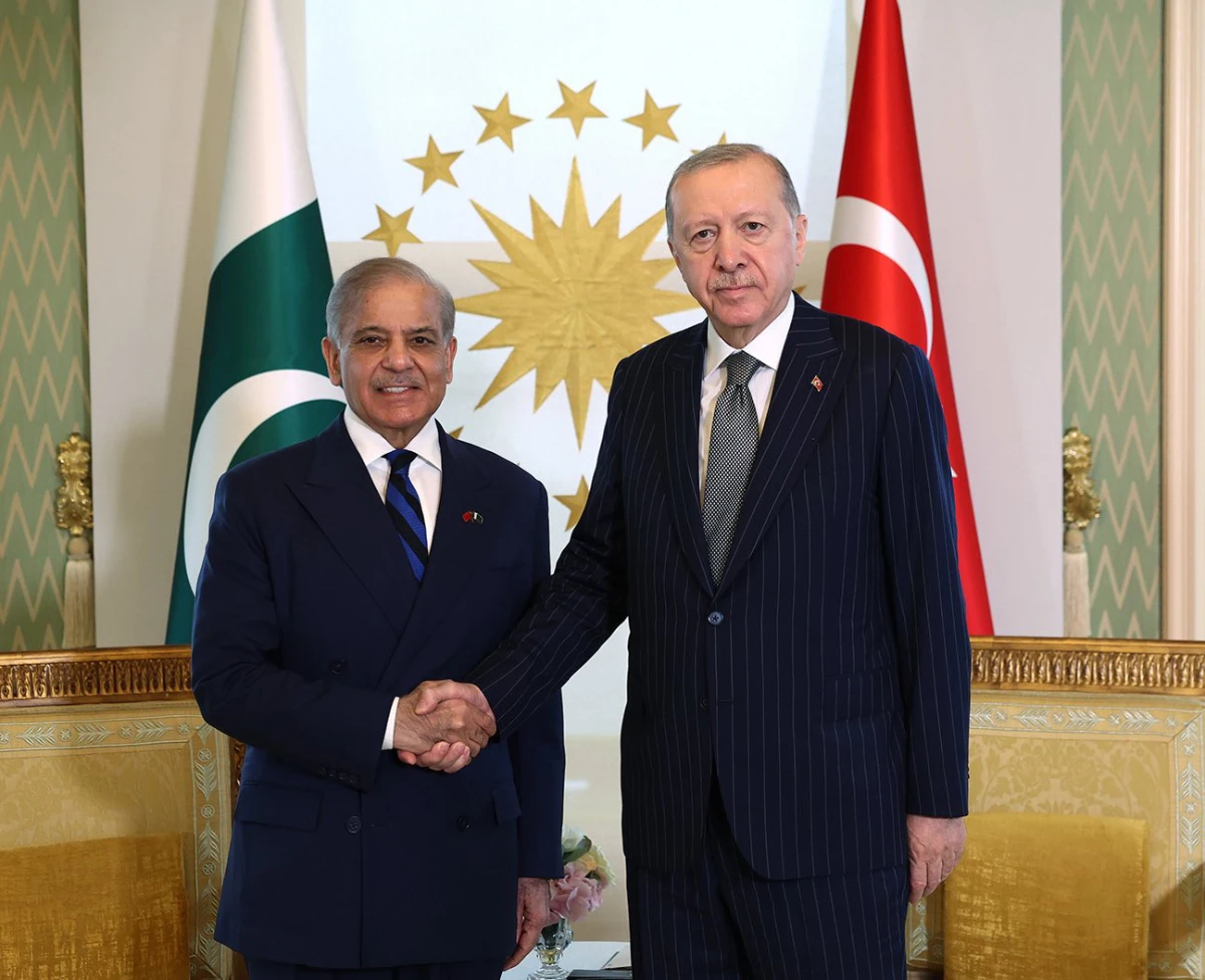 Şahbaz Şerif: Pakistan-Türkiye ticaretinde hedef 5 milyar dolar