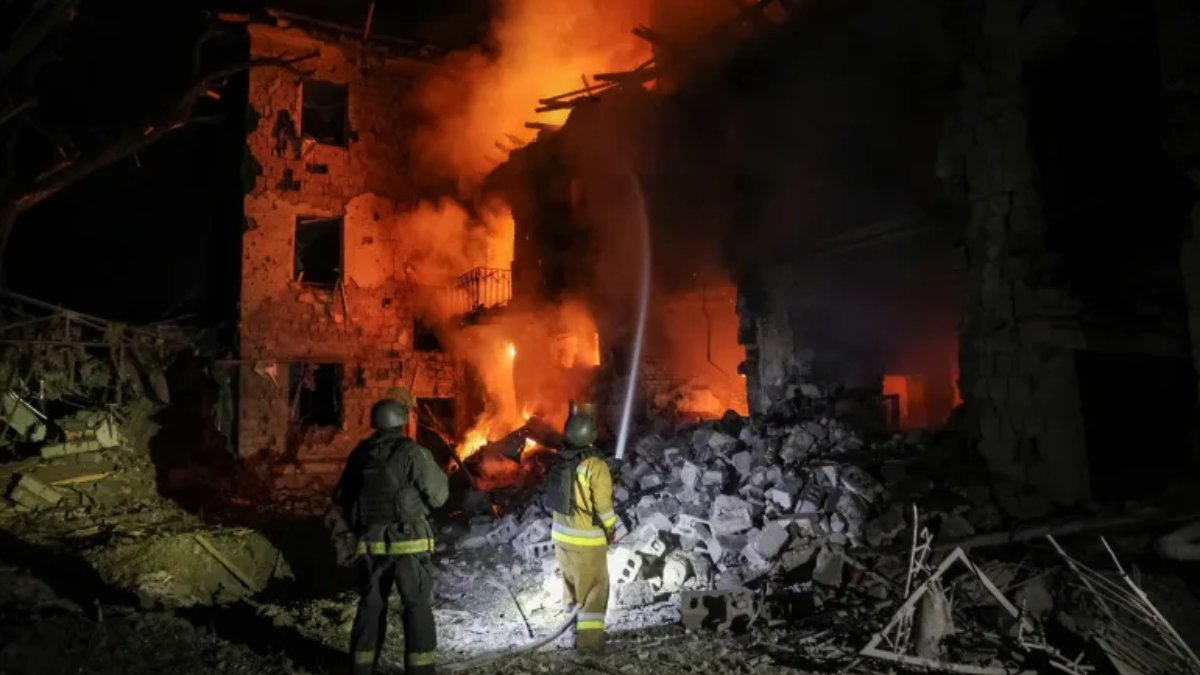 Rusya ve Ukrayna hattında tırmanış: Sanayi ve enerji tesisleri karşılıklı hedef alındı