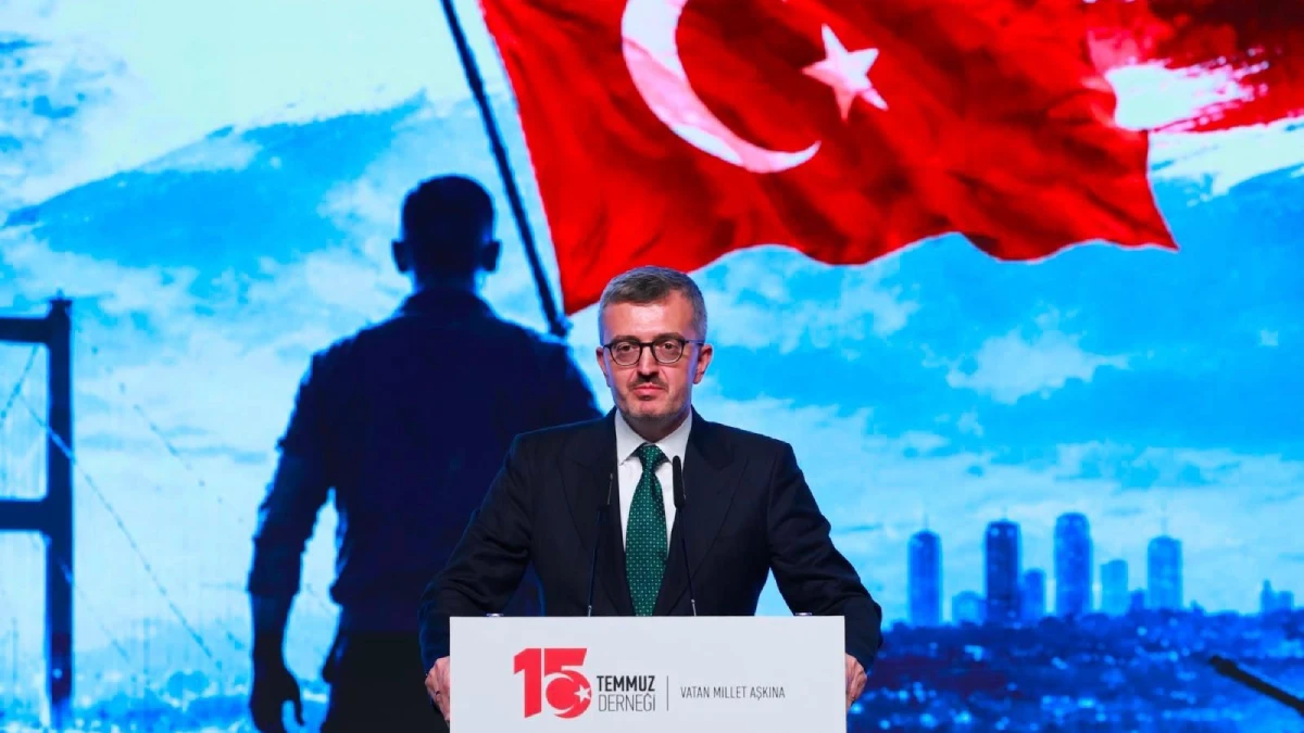 İletişim Başkanı Duran: 15 Temmuz, millet iradesinin vesayeti tanımadığını dünyaya gösterdi