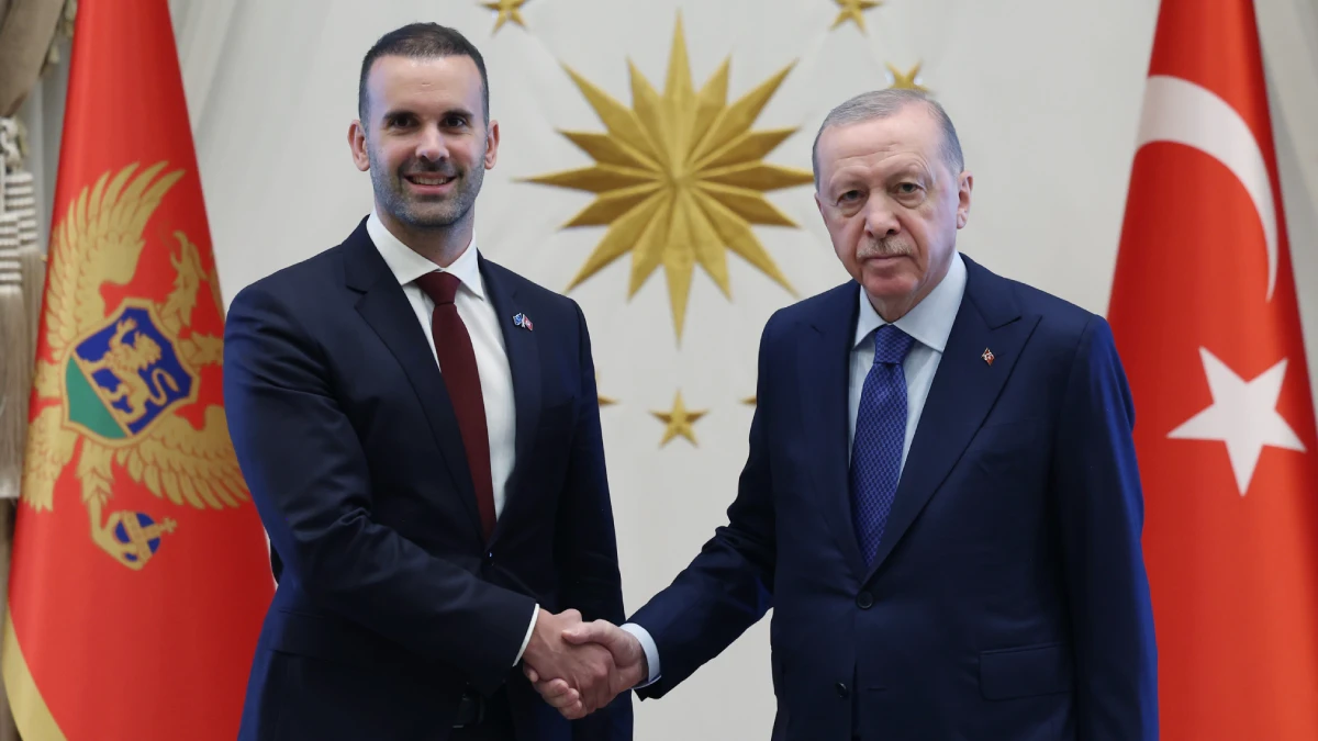 Cumhurbaşkanı Erdoğan, Karadağ Başbakanı Spajic’i Külliye’de kabul etti