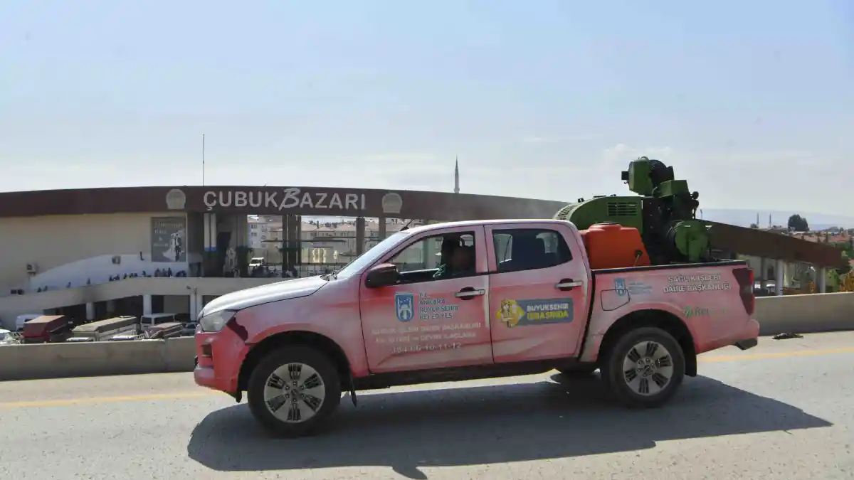 Ankara Büyükşehir Belediyesi'nden başkent genelinde dev haşere ve vektör operasyonu