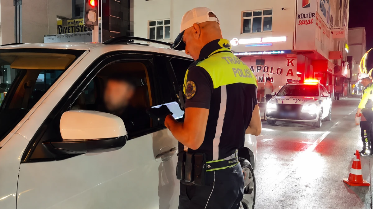 Yozgat Sorgun'da huzur uygulaması: 4 aranan şahıs ve 1 kimliksiz şahıs yakalandı