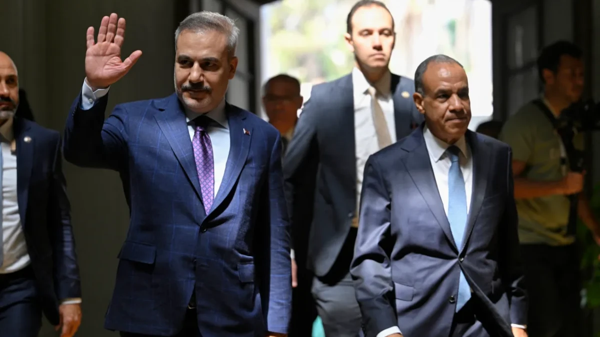 Dışişleri Bakanı Fidan'dan İsrail Uyarısı: "Müzakereleri Baltalamak İçin Fırsat Kolluyor"