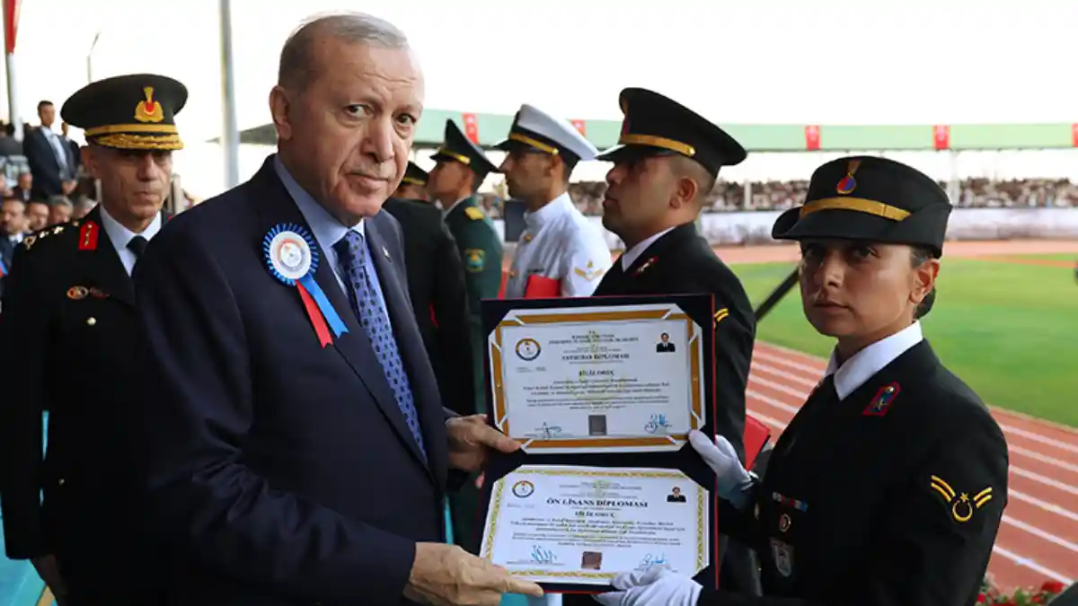 "Terörün gölgesinin çekildiği bir Türkiye inşa ediyoruz": Cumhurbaşkanı Erdoğan'dan önemli açıklamalar