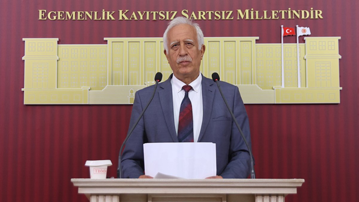 DEM Parti'den mevsimlik tarım işçileri ve askeri eğitim açıklaması