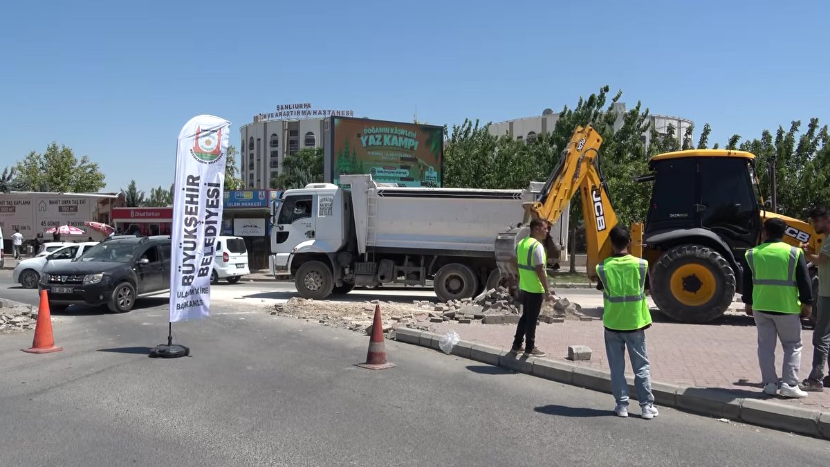 Akçakale Karayolu'nda kesintisiz ulaşım projesi: Eyyübiye Hastanesi çevresinde yoğunluk azalacak