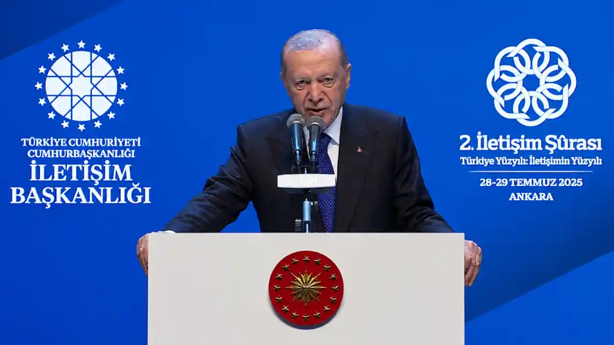 Erdoğan 2'nci İletişim Şurası'nda konuştu: "Türkiye Yüzyılını inşa ederken güçlü bir vizyonu hayata geçiriyoruz"