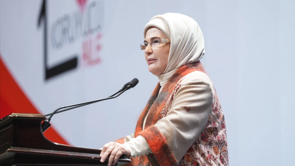 Emine Erdoğan: 9 bin 277 koruyucu aile, 11 bin 22 çocuğa yuva oldu