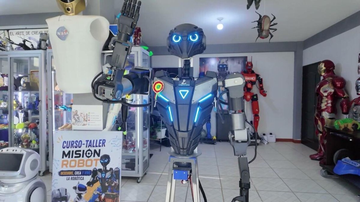Bolivya'nın ilk insansı robotu "Ruix" tanıtıldı: Çocuklar ve gençler için yerli teknoloji
