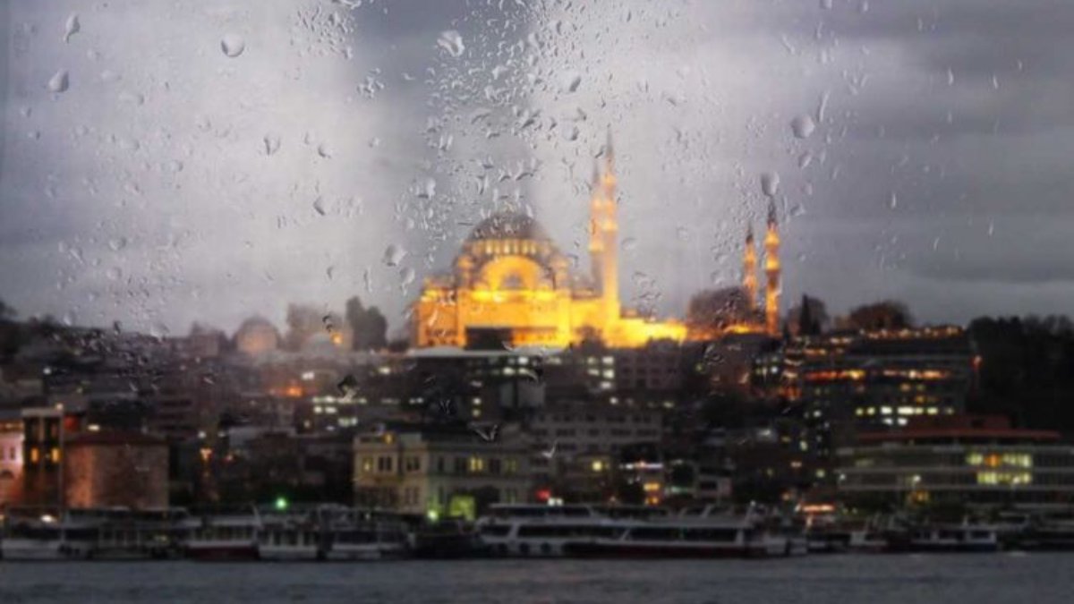 İstanbul valiliğinden sağanak ve poyraz uyarısı: Sıcaklıklar düşüyor