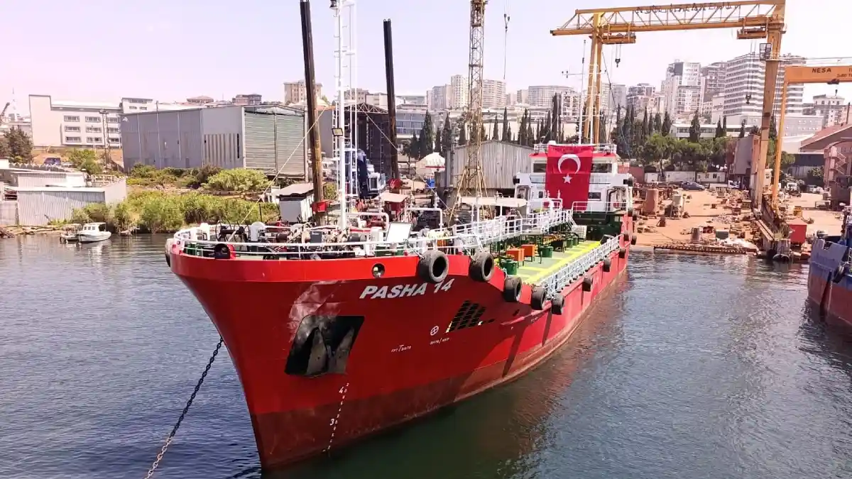 Yerli akaryakıt barçları PASHA 14 ve PASHA 15 hizmete alındı