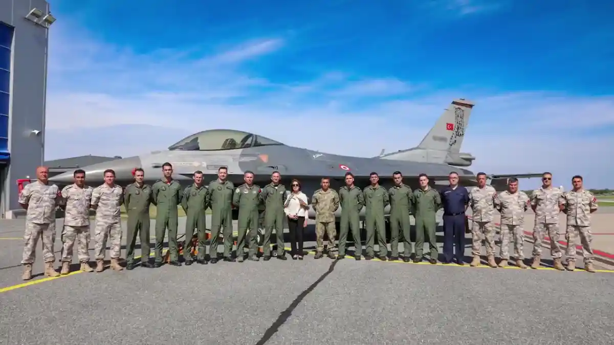 MSB duyurdu: Türk jet filosu Estonya'da NATO nöbetini devraldı
