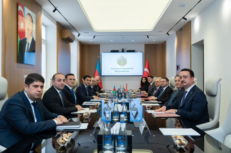 Adalet Bakanı Akın Gürlek, resmi temaslarda bulunmak üzere gittiği Azerbaycanda
