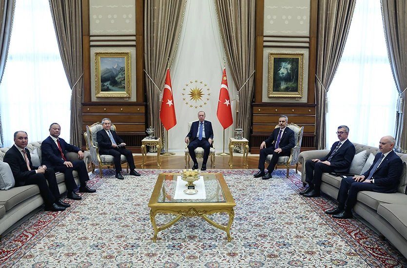 Cumhurbaşkanı Recep Tayyip Erdoğan, Kırgızistan Dışişleri Bakanı Ceenbek Kulubayev’i Cumhurbaşkanlığı Külliyesi’nde kabul etti.