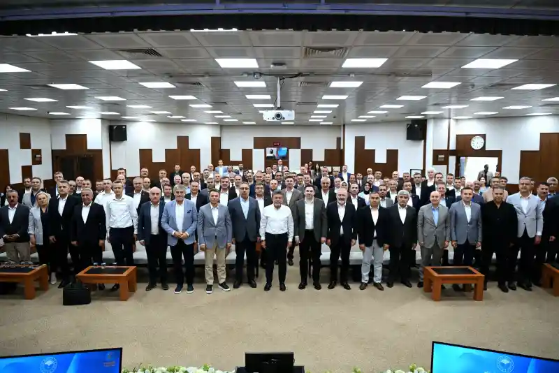 İl Tarım ve Orman Müdürleri Koordinasyon Toplantısı'nda bakanlık bürokratları ve 81 ilin tarım ve orman müdürleriyle bir araya geldi.