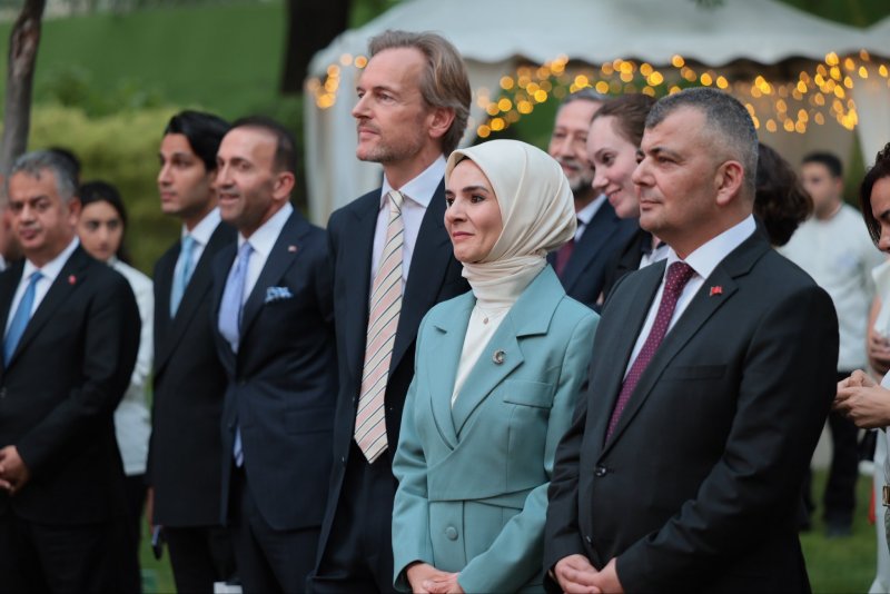 Aile ve Sosyal Hizmetler Bakanı Mahinur Özdemir Göktaş, Belçika'nın Ankara Büyükelçisi Hendrik Van de Velde'nin ev sahipliğinde gerçekleştirilen Belçika Milli Günü Resepsiyonu'na katılım sağladı.