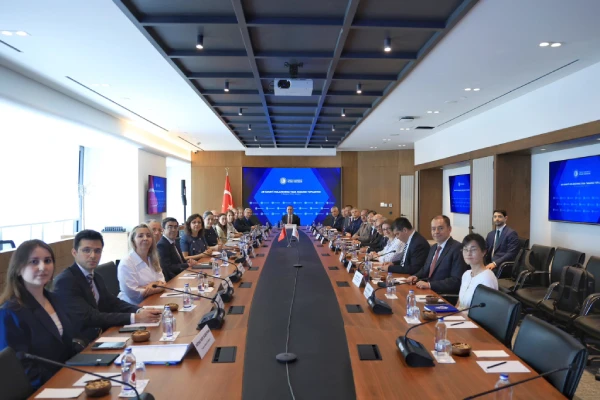 T.C. Ticaret Bakanlığı, Bakan Yardımcısı Mustafa Tuzcu başkanlığında Türk otomotiv sektörünün önde gelen üreticileri ve üst düzey yöneticileriyle İstanbul’da bir toplantı gerçekleştirdi.