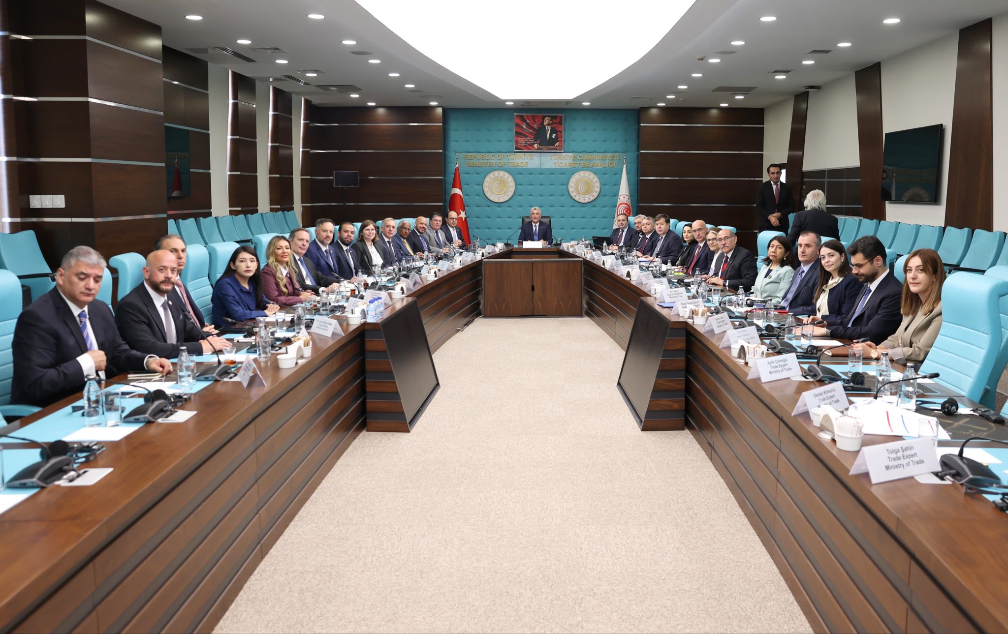 Latin Amerika ve Karayip ülkelerinin Ankara’daki büyükelçileriyle Bakanlıkta kapsamlı bir toplantı