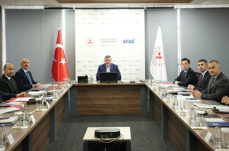 Afet ve acil durum yönetimi ile göç yönetimi alanlarında yürütülen çalışmalara ilişkin değerlendirme toplantısı.