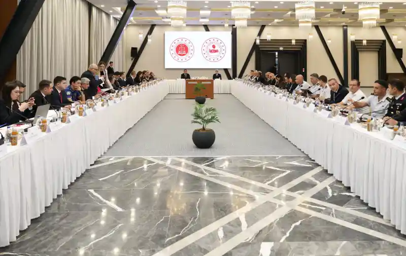 Dolandırıcılıkla Mücadele Merkezi (DOLUNAY) Projesi'nde son değerlendirme toplantısı.