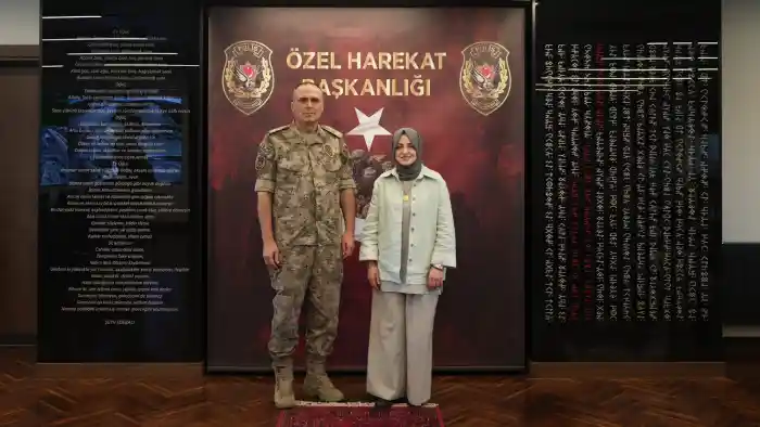 Gülşen Orhan, Emniyet Genel Müdürlüğü Özel Harekat Başkanlığı'nda.
