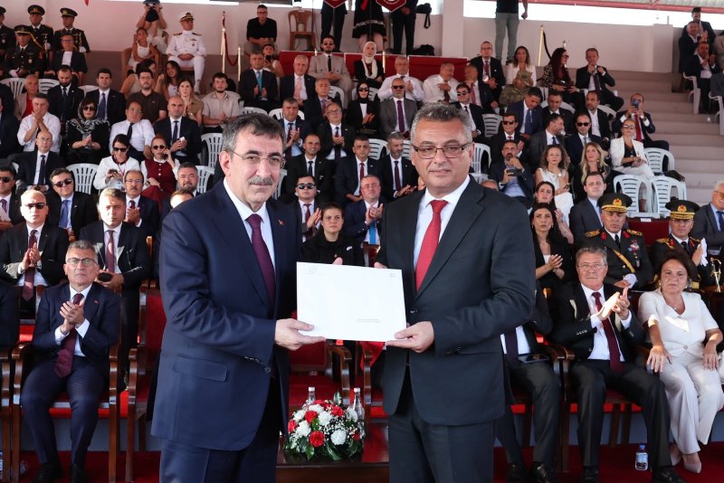 Cevdet Yılmaz, 20 Temmuz Barış ve Özgürlük Bayramı'nın 52'nci yıl dönümünde KKTC'de düzenlenen törenlere iştirak etti.