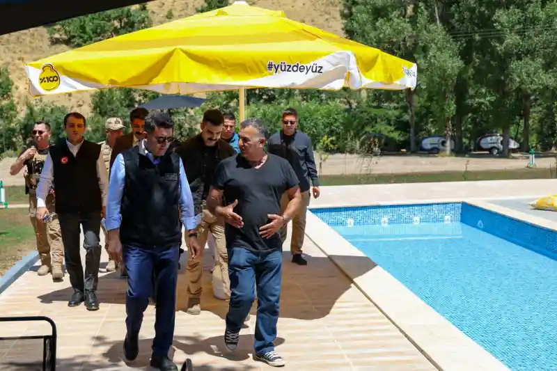 Vali Şefik Aygöl, bölgeye kazandırılan modern çadırlı ve karavanlı kamp alanını ziyaret ederek, tesisin ziyaretçilere sunduğu imkanları ve altyapı çalışmalarını yerinde gördü.